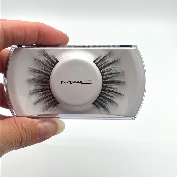 MAC Cosmetics, Eyelashes 87 Maximalist Lash BNIB - Picture 3 of 7
